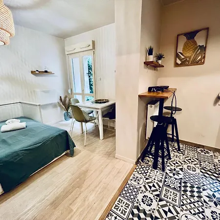 Le Standing Un Sejour A Part Appartement Metz