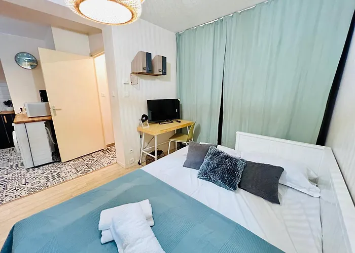 Le Standing Un Sejour A Part Apartment Metz