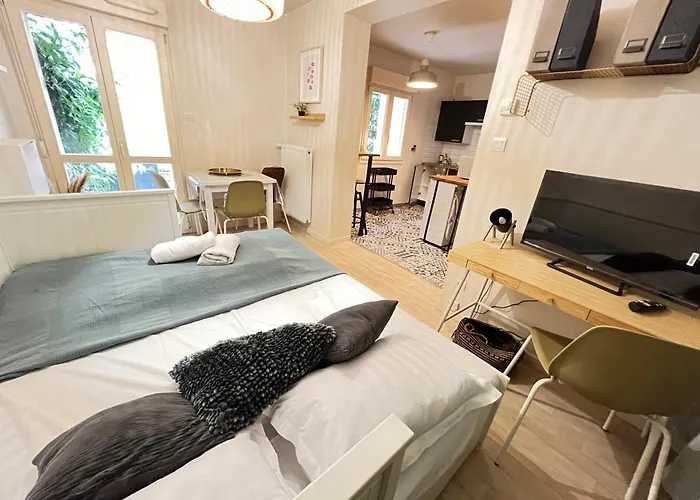 Le Standing Un Sejour A Part Apartment